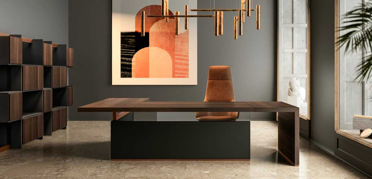 Modern office desk Bold58 by About Office, design Roberto Giacomucci