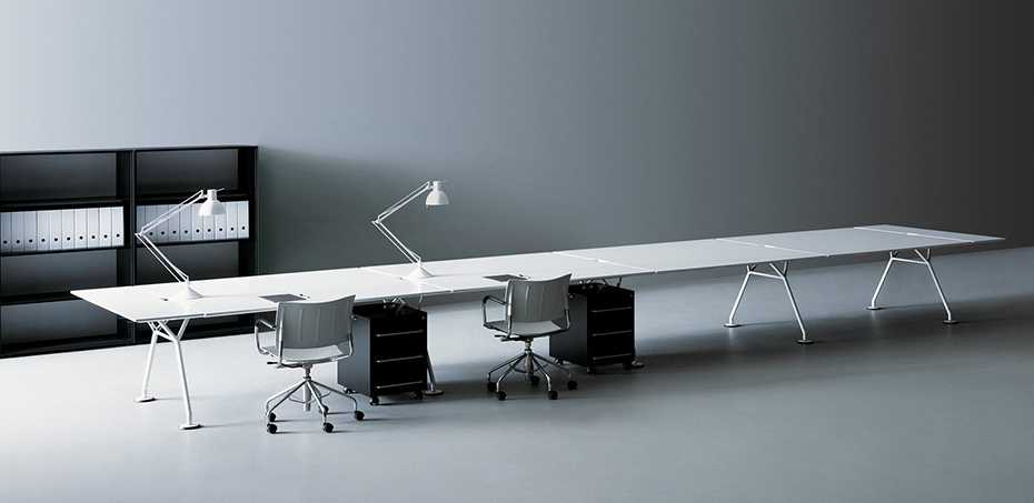 Executive meeting table Nomos by Tecno, designer Norman Foster